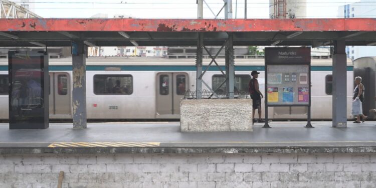 SuperVia encerra operações no Rio após quase 30 anos; novo consórcio assume sistema ferroviário