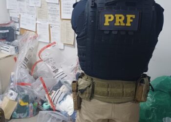 Mercadorias estrangeiras e medicamentos são apreendidos na Via Dutra, em Barra Mansa