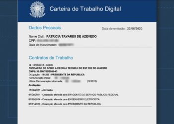 Professora da Faetec descobre registro como presidente da República na carteira de trabalho e tenta resolver problema há 5 anos no RJ